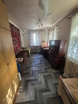 Продам часть домика в центре  Верхнеднепровска  у реки.