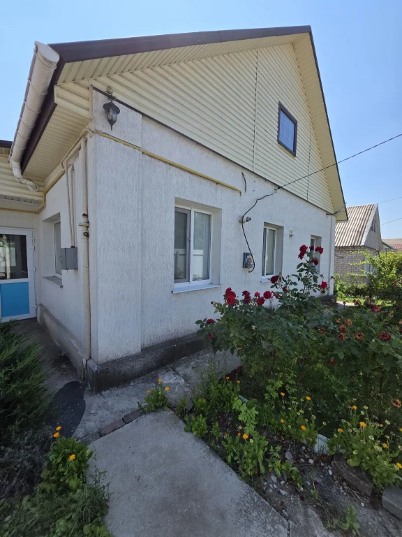 Продам уютный дом в Верхнеднепровске