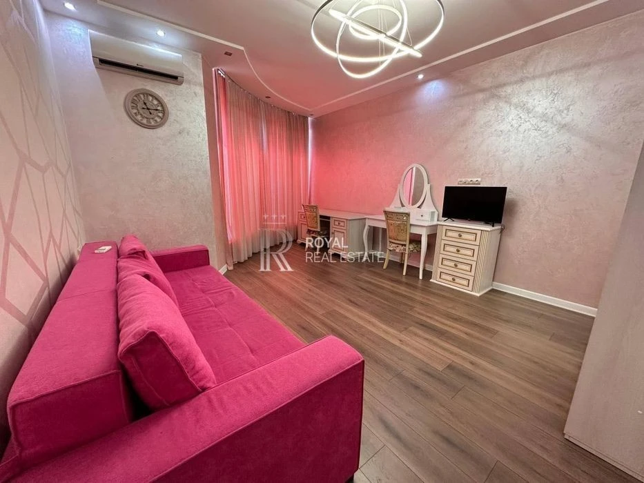 Residential complex "Park-Hol Gorky". Lybidska. Selling 3 rooms Antonovicha St.,