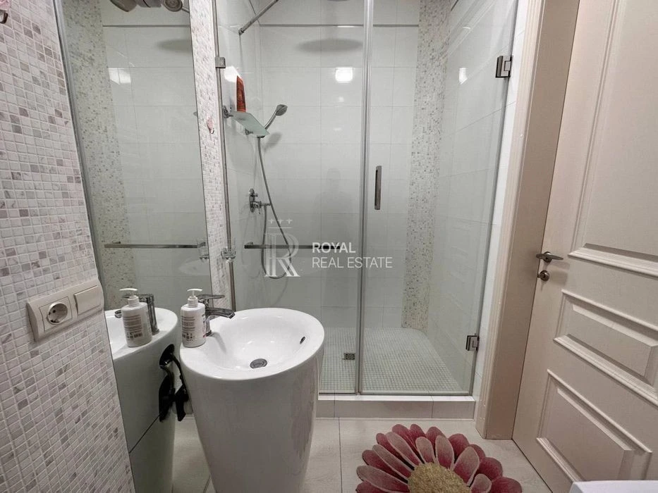 Residential complex "Park-Hol Gorky". Lybidska. Selling 3 rooms Antonovicha St.,