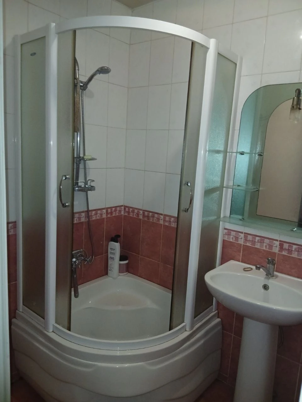 Продам дом в районе городского парка.