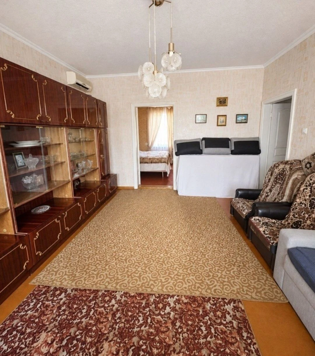Продам гарний будинок в Романково 5 кімнат