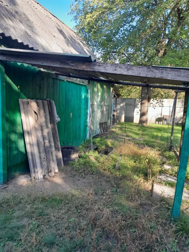 Продам 1/2домика на турбазе "Рассвет" рядом с "Дубовым гаем"
