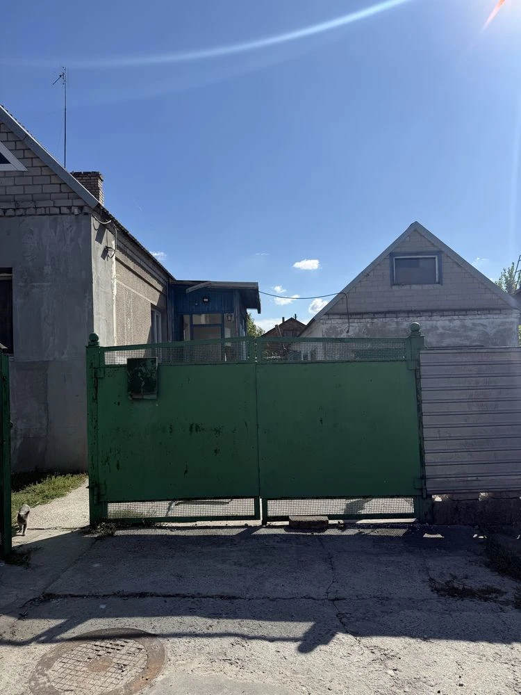 Продається будинок з мебльовкою та технікою + генератор