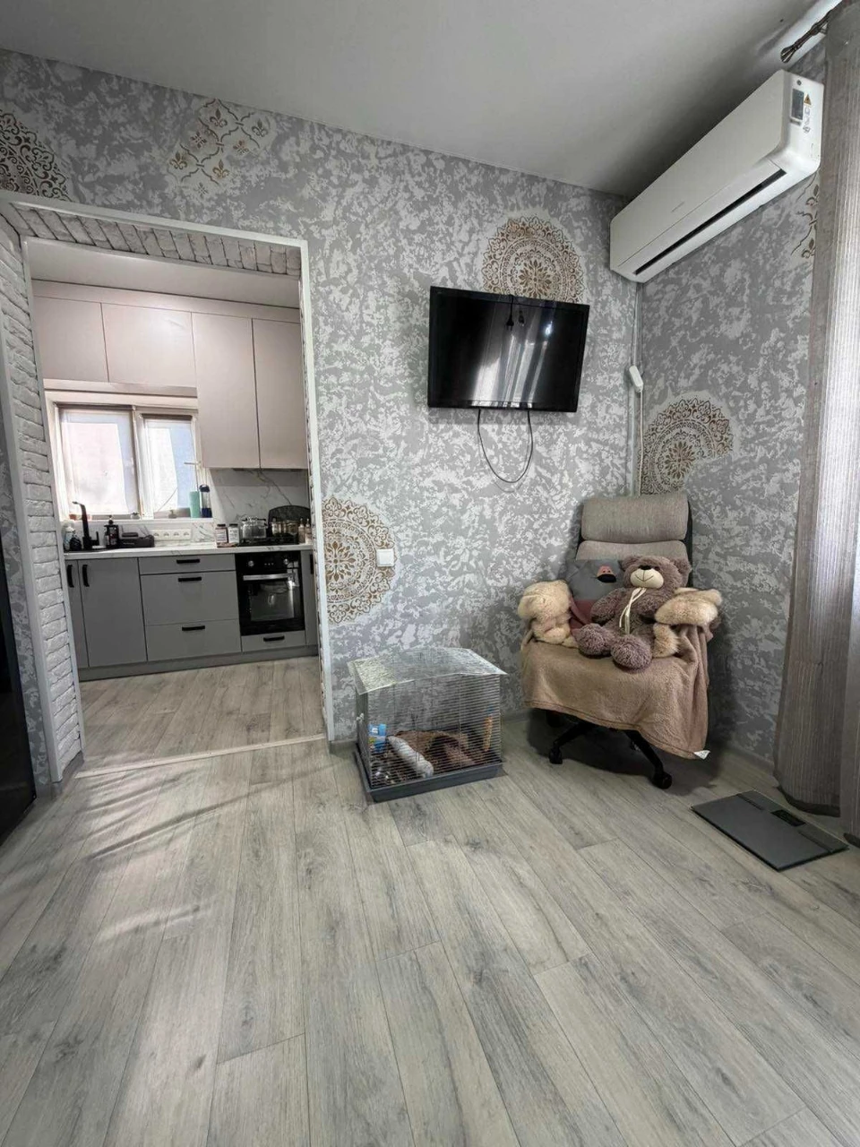 Продам домик в Центре Романково ( 28 школа )