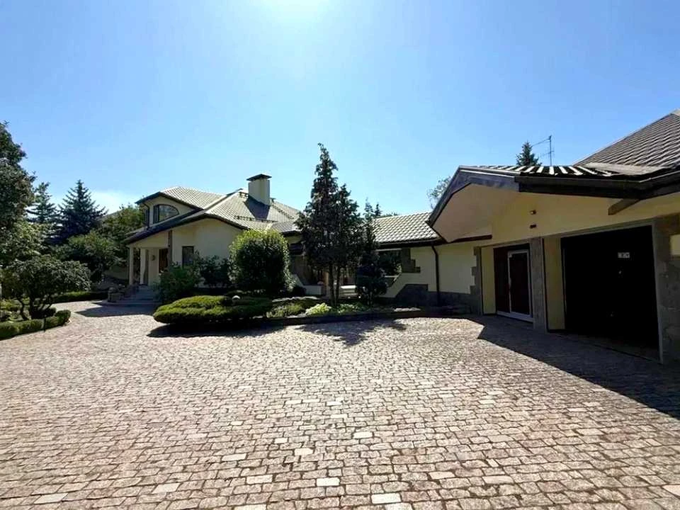 Будинок. Кам'янське, Дніпробудівська вул.