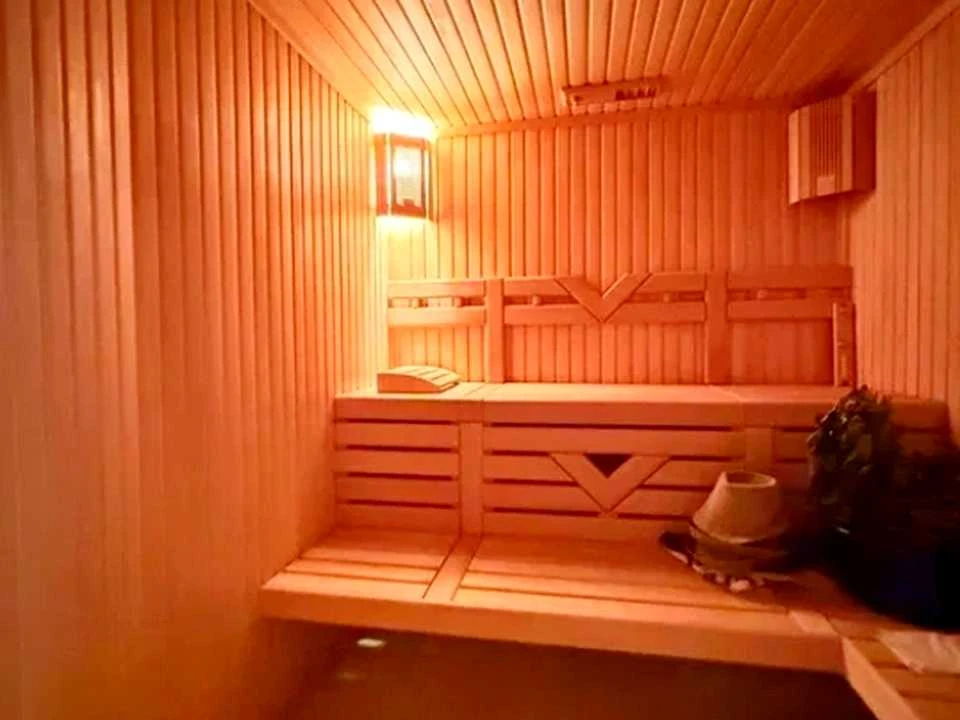 Будинок. Кам'янське, Дніпробудівська вул.