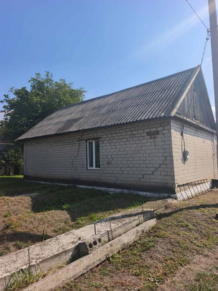 Продаж затишного будинку