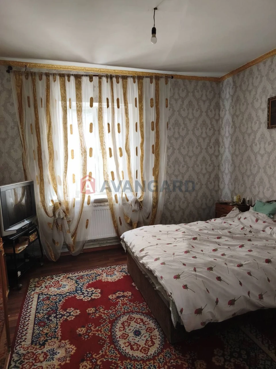 For sale, cozy house with renovation and furniture