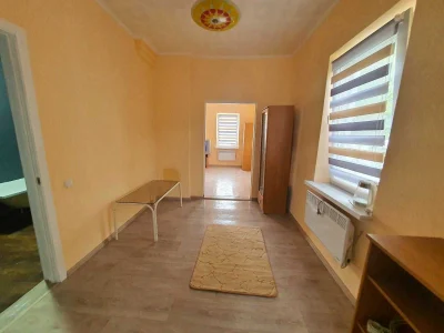 Продам 1/2 Дома на Соцгороде , с отдельным входом и двором.