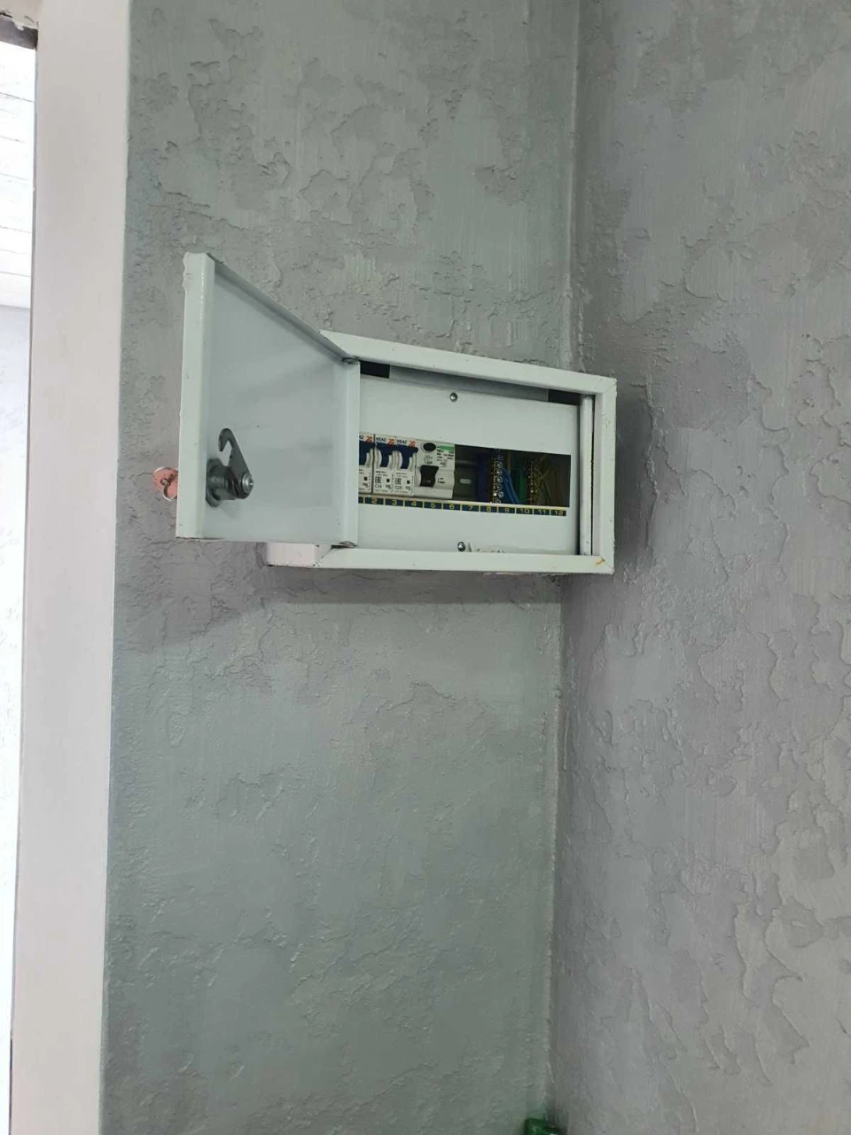 Продам 1/2 Дома на Соцгороде , с отдельным входом и двором.