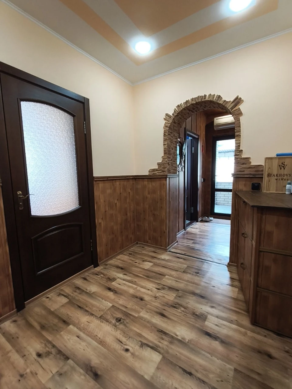 Продаж будинку по   Є Відновлення і Ваучер
