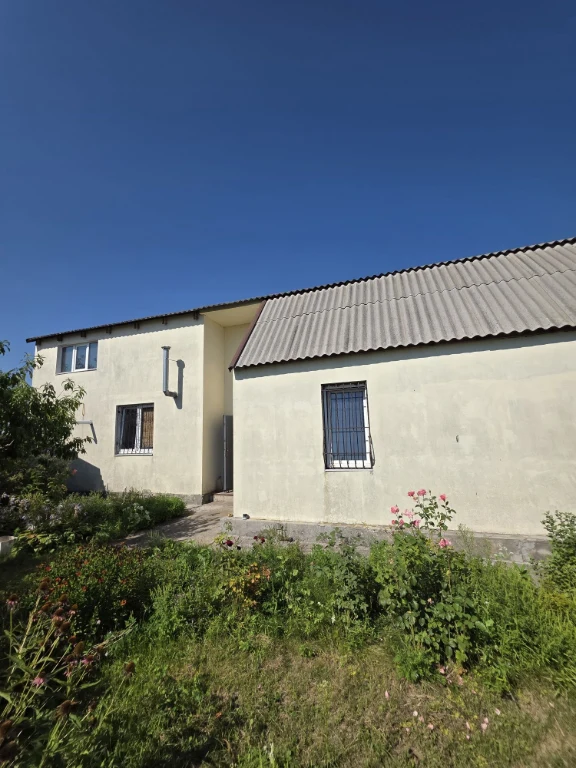 Продам капітальний будинок у с. Єлизаветівка 160 м2