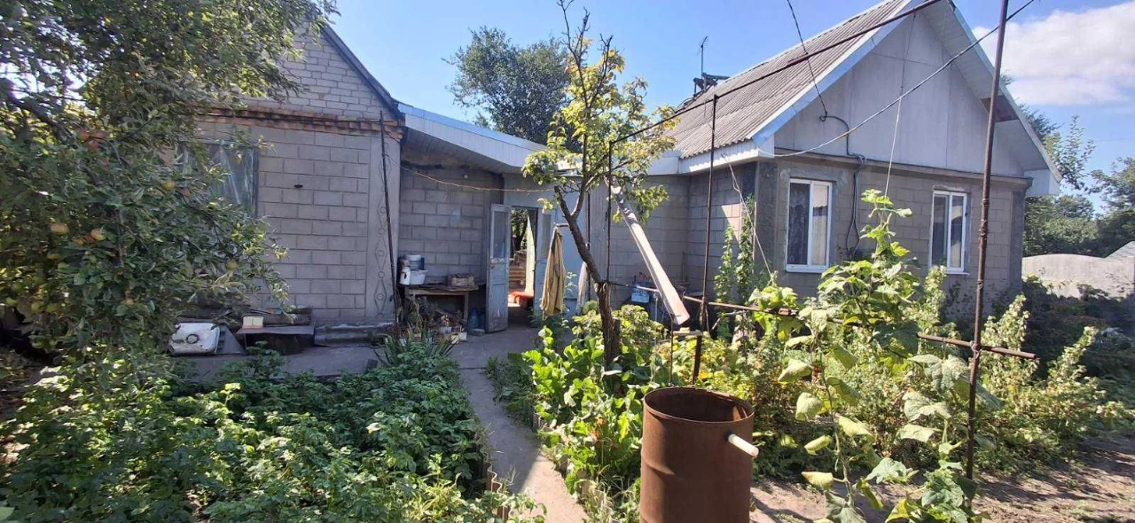 Продам будинок з гаражем р-н Романково , 27 школа