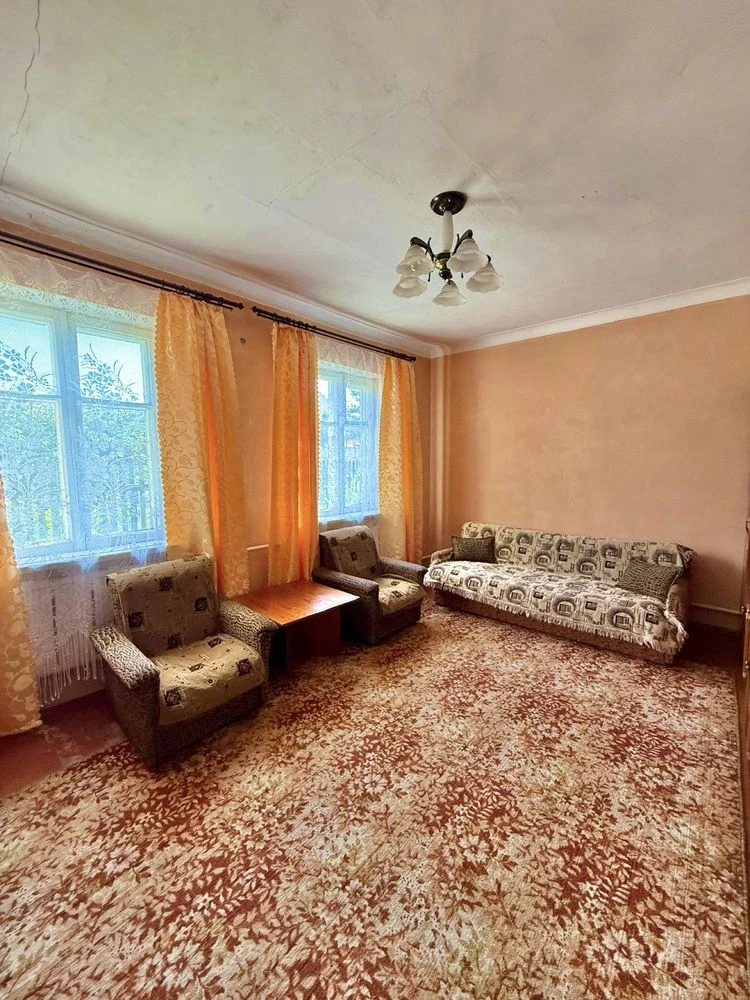 Продаж будинку в мальовничому місці Романково