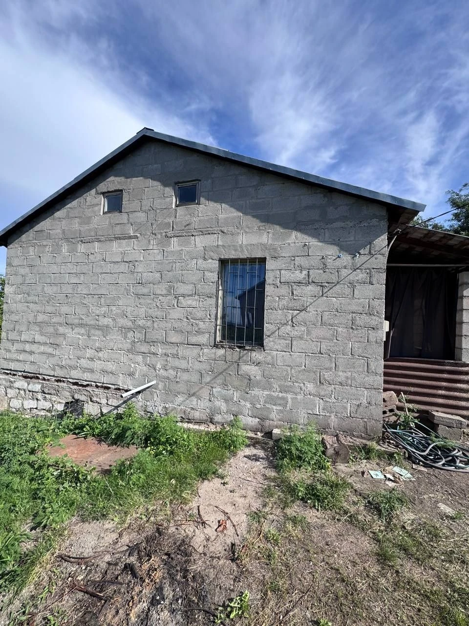 Продам домик на 55м блочке