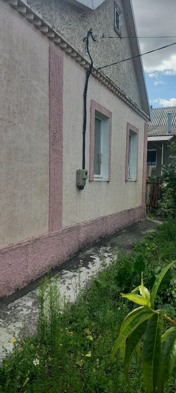 Продам дом Романково р-н 28СШ  3к. 12сот.земли.