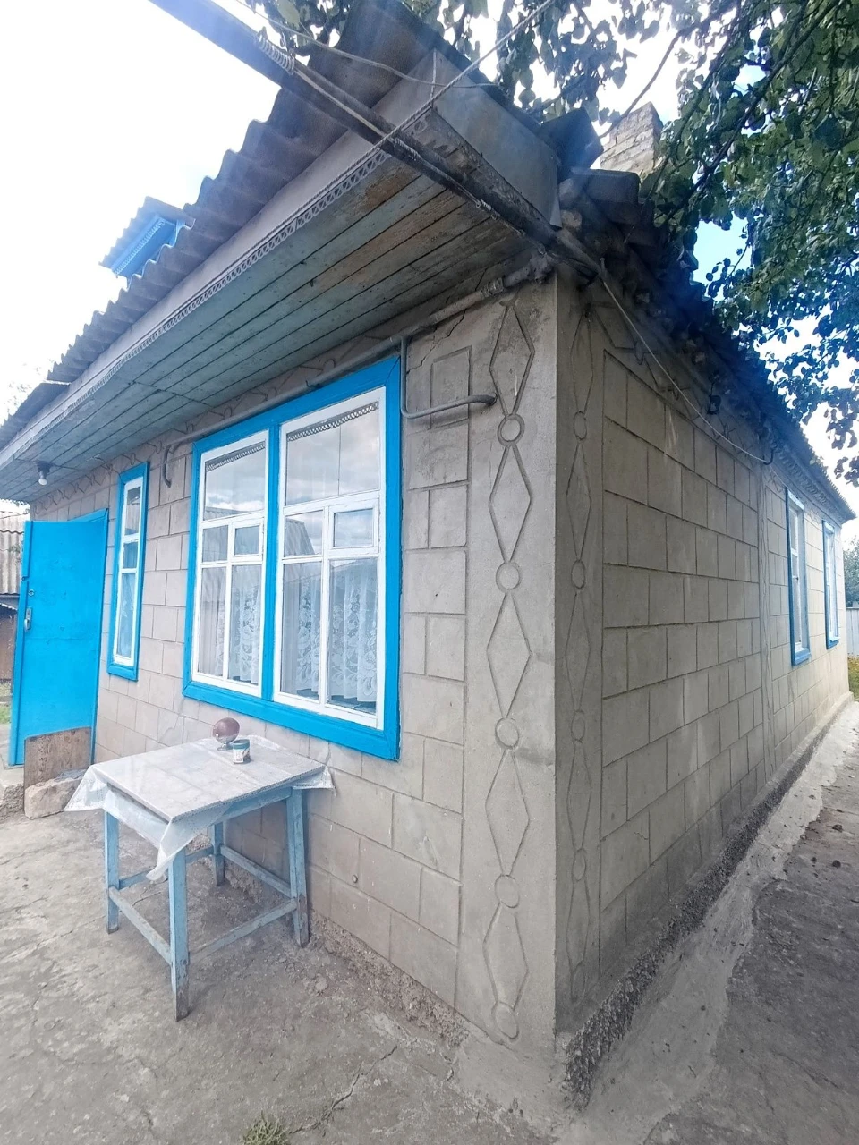 Продам будинок з літнею кухнею і гаражем!