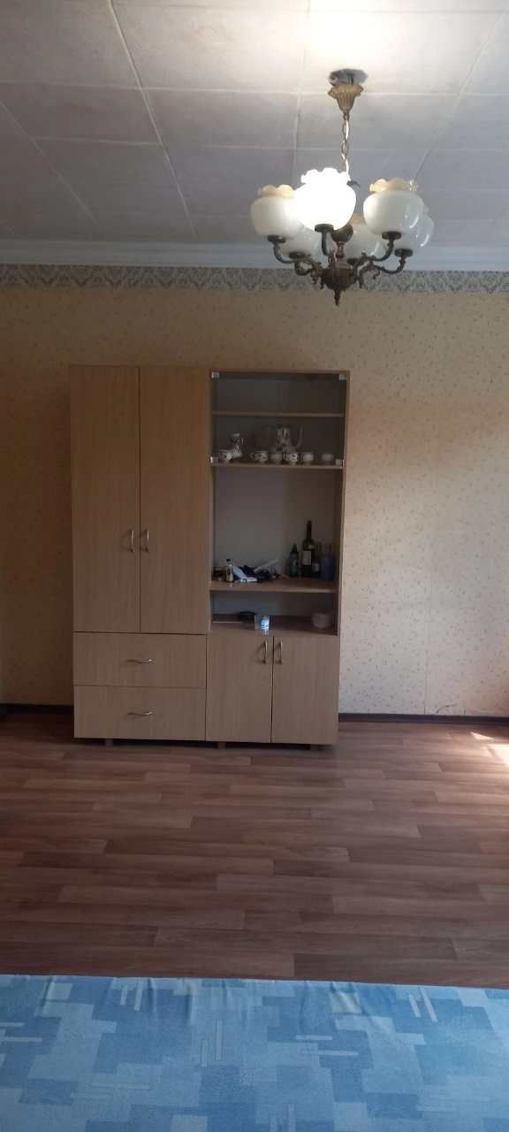 Продам дом Романково р-н 28СШ  3к. 12сот.земли.