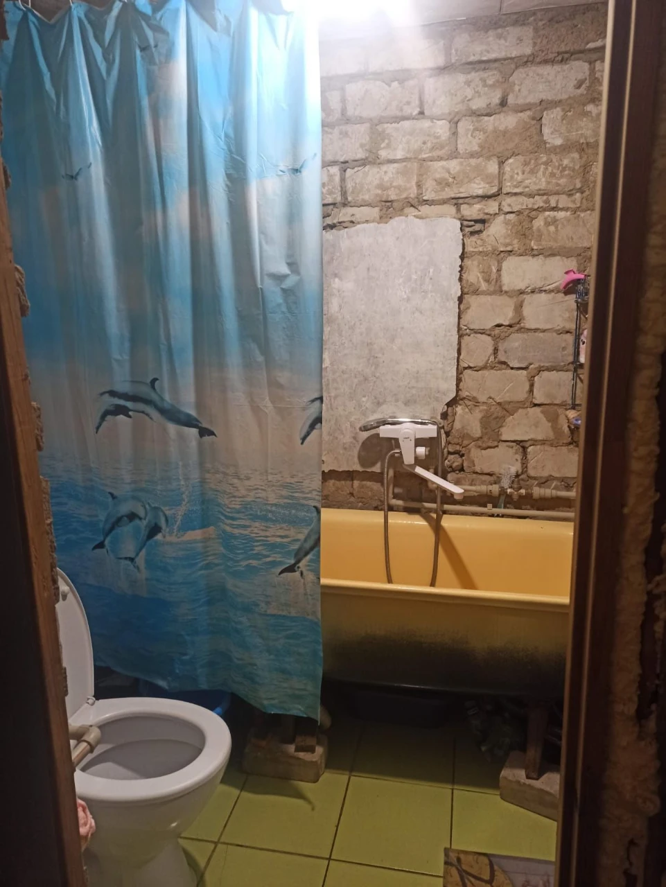 Продається будинок 68м2. з літньою кухнею 30м2., та гаражем