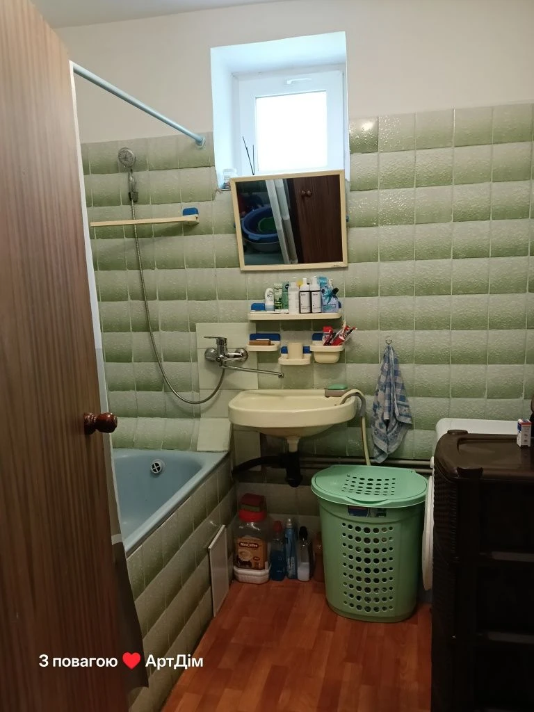 Продам великий будинок