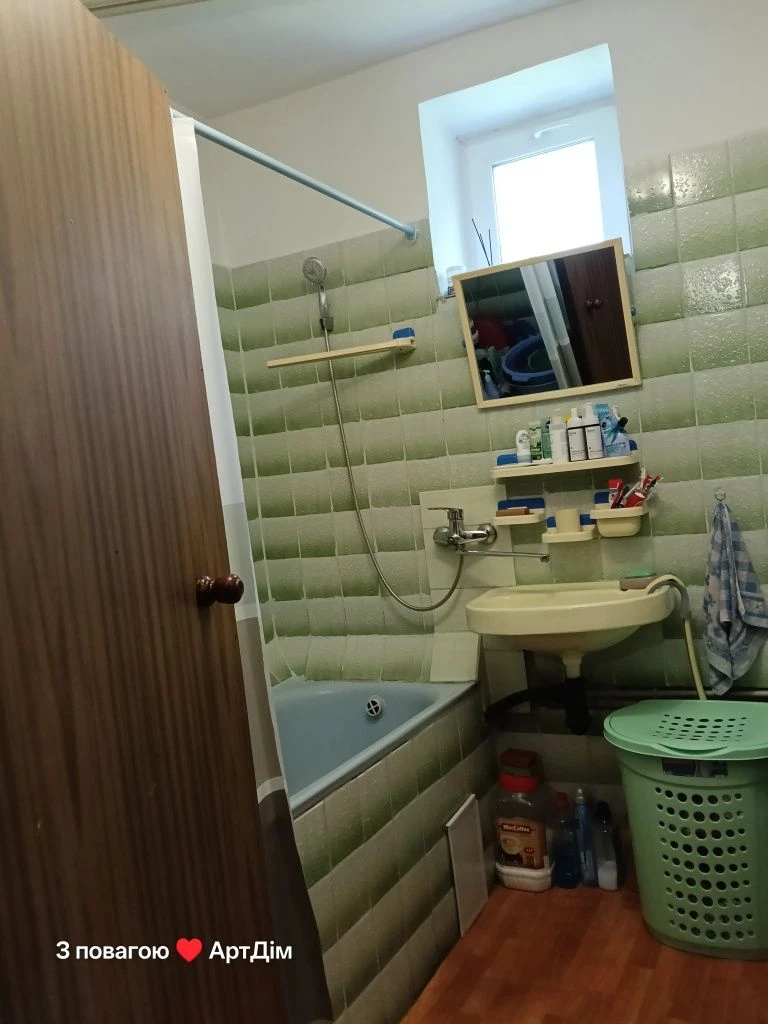 Продам великий будинок