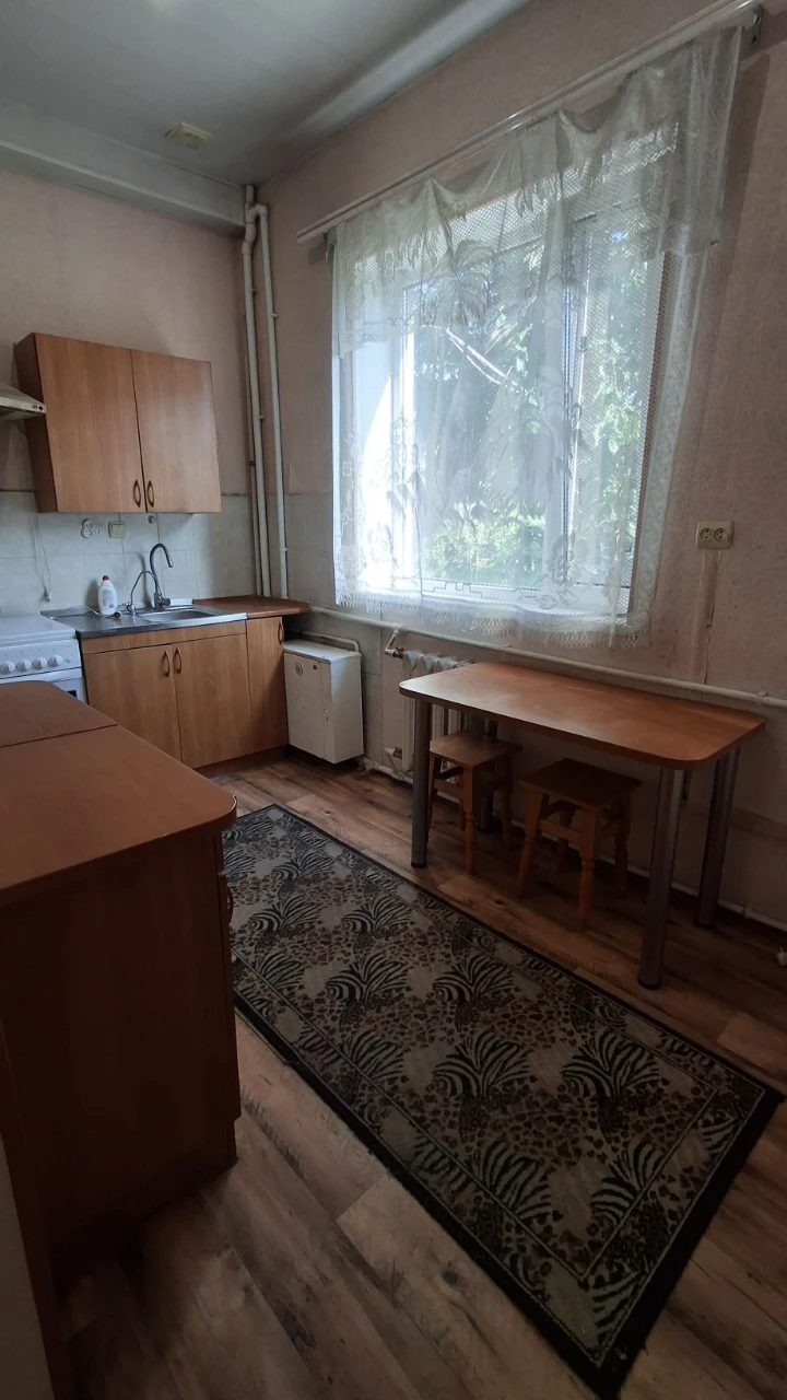 Продам частину будинку на вул Покровскій