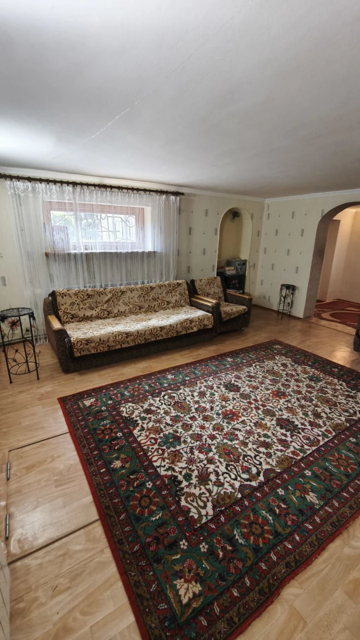 Продам будинок, який підкреслює твій масштаб
