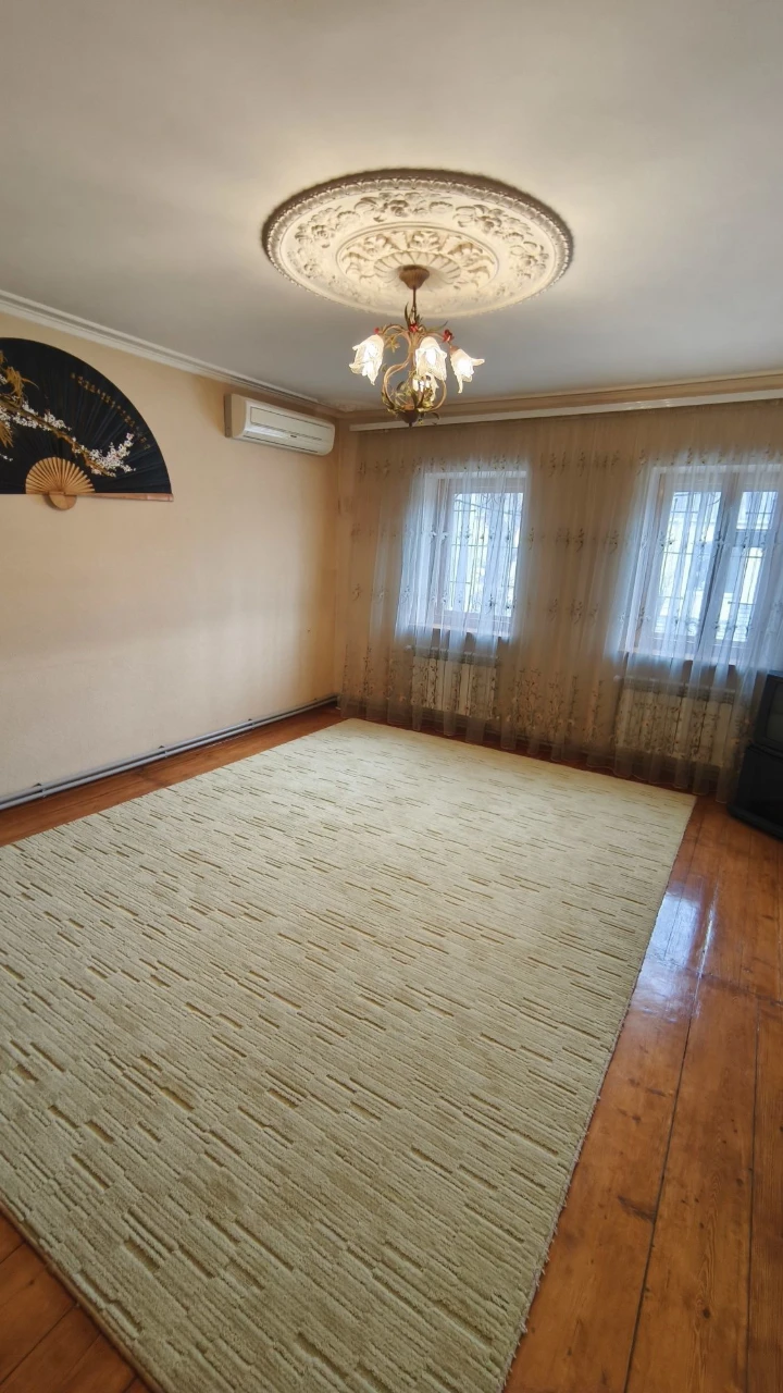 Продам будинок, який підкреслює твій масштаб