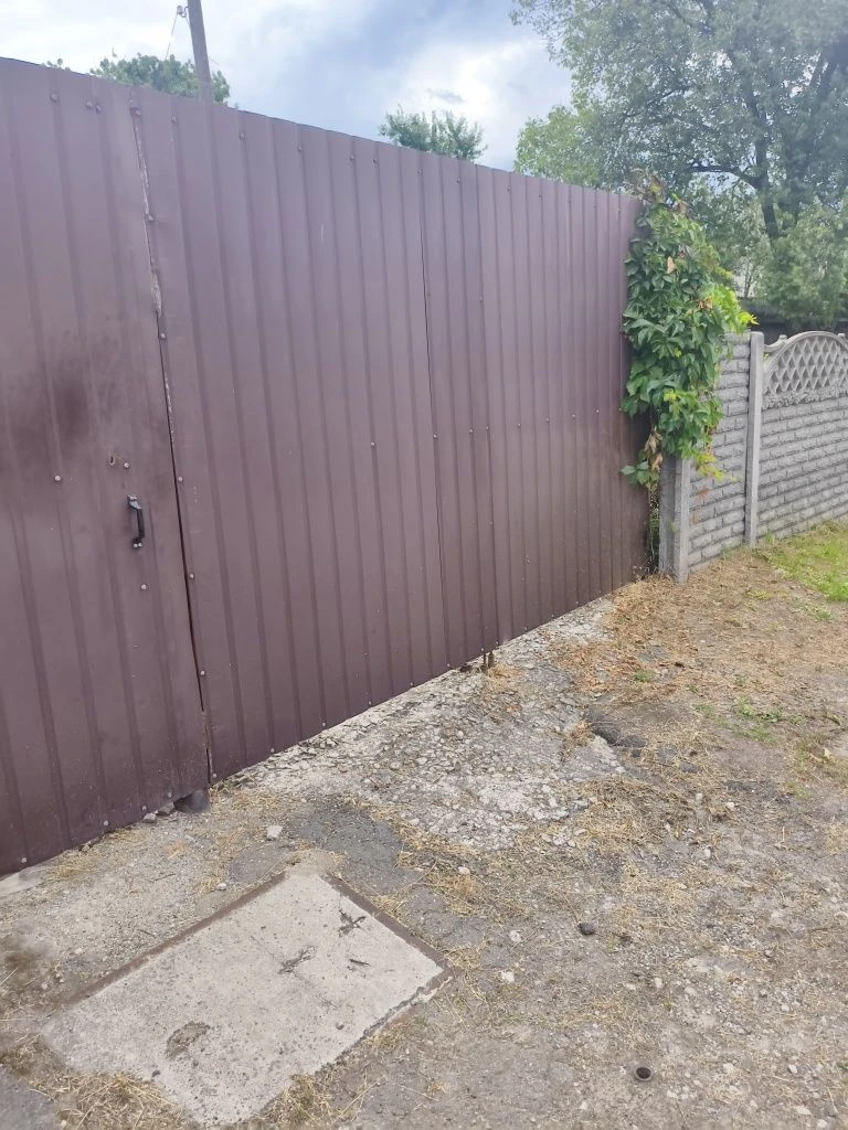 Дом  с більшим гаражем в Романково