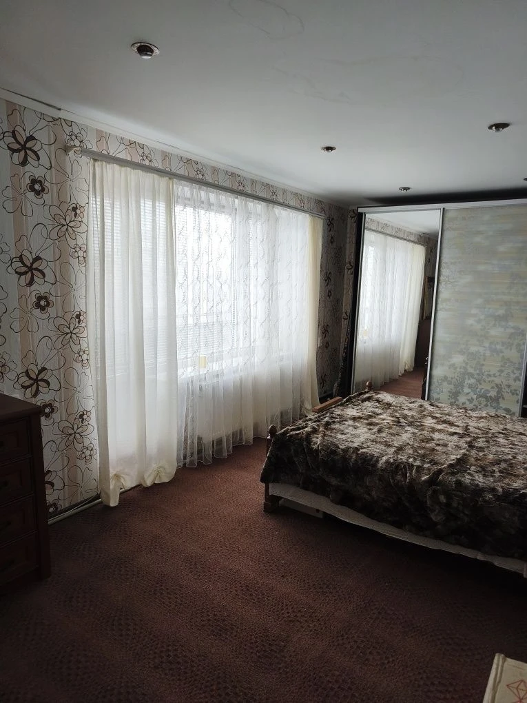 Продам  будинок  в Новомиколаївкі  з  неймовірним планування