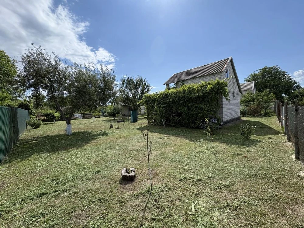 For Sale: Nice Cottage