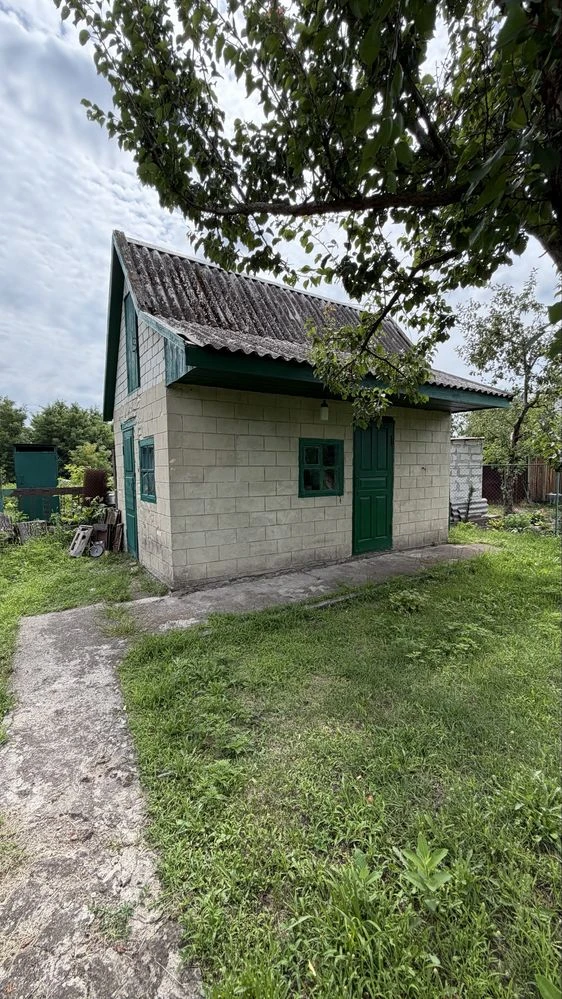 For Sale: Nice Cottage