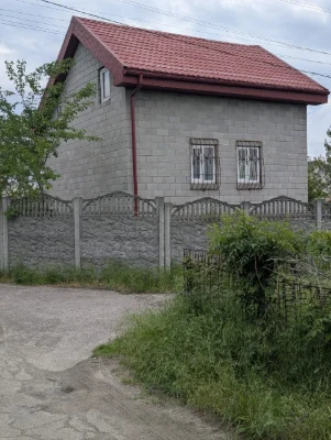 Продам дачу 10 соток в Елизаветовке. 50 м до Голубого Озера.