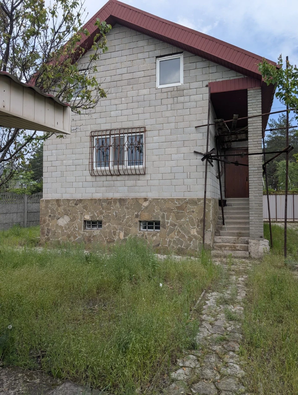 Продам дачу 10 соток в Елизаветовке. 50 м до Голубого Озера.