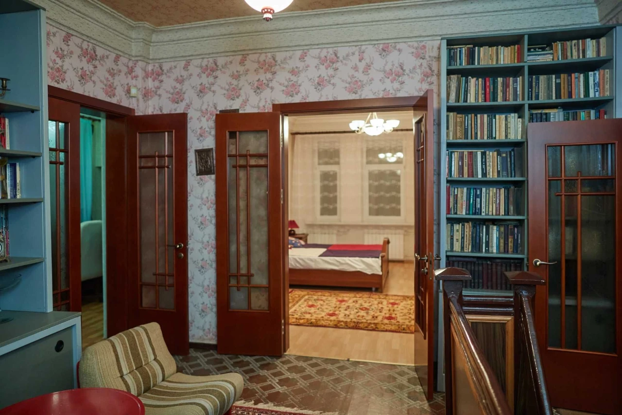 Просторий будинок 182,6 м² на ділянці 15,5 сотки + гараж від