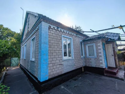 Продам 4кімн. будинок 8х9 на 55бл., м. Кам'янське