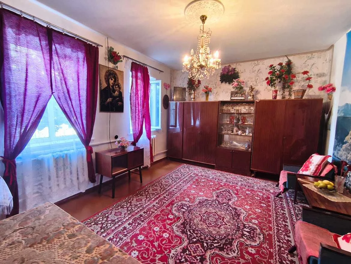 Продам 4кімн. будинок 8х9 на 55бл., м. Кам'янське