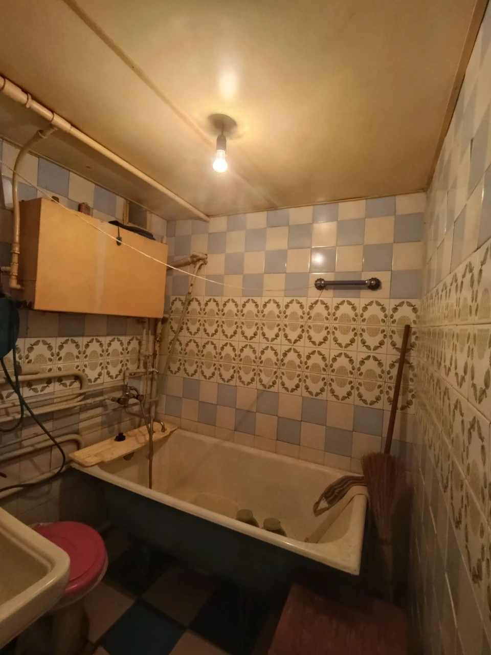 Продам дом в Карнауховке (правый берег)