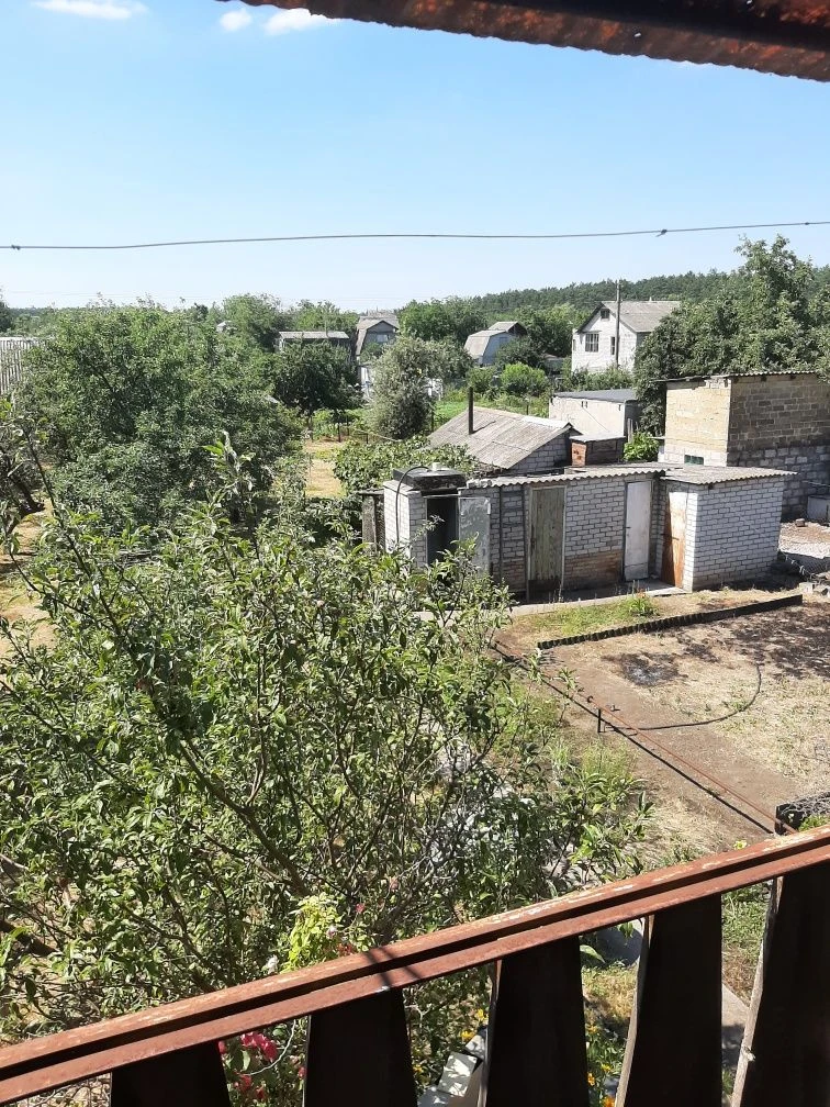 Продам дачу, домик 66,10 соток земли