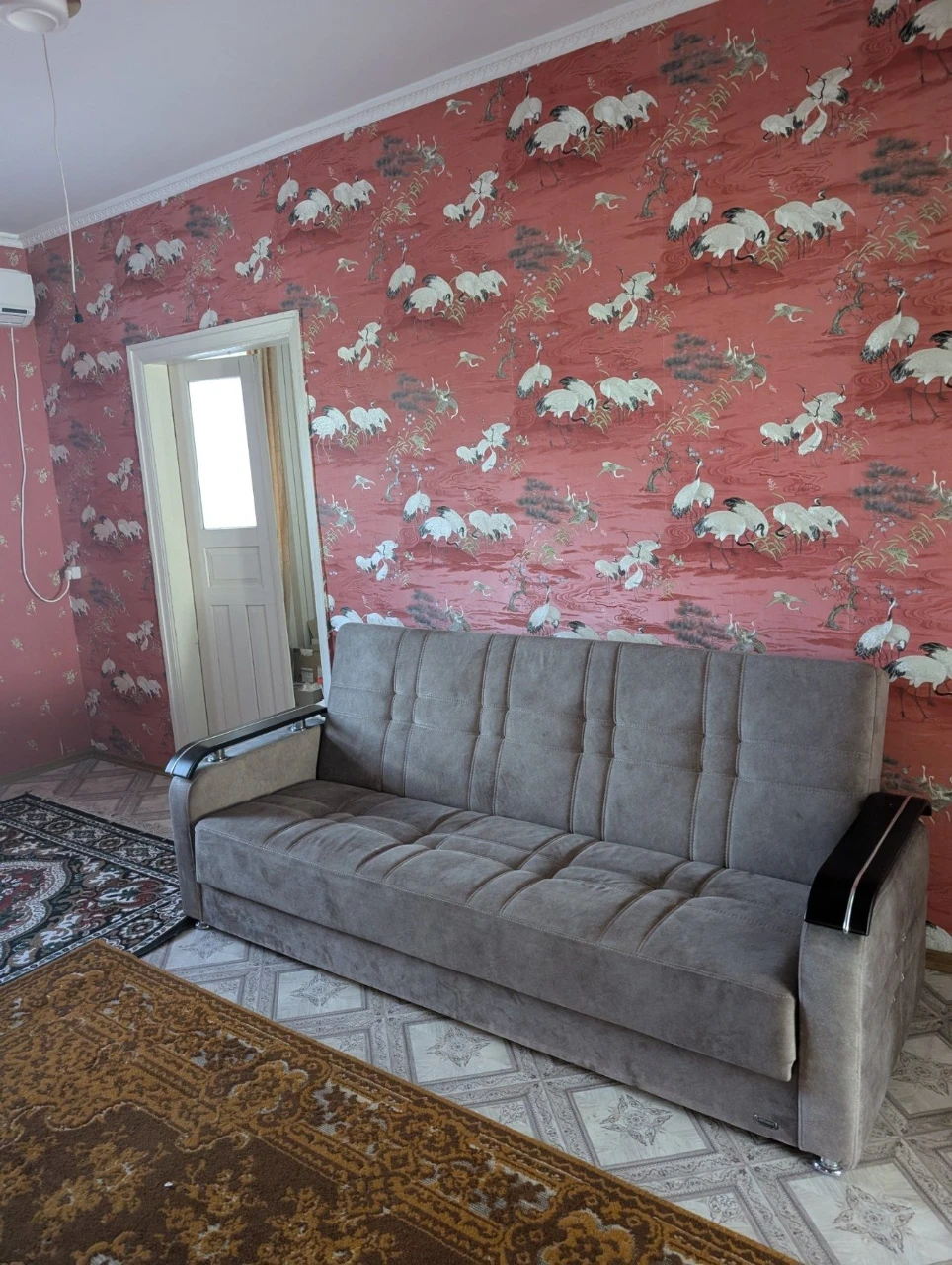 Продается просторный дом 120 м² в центре Карнауховки.