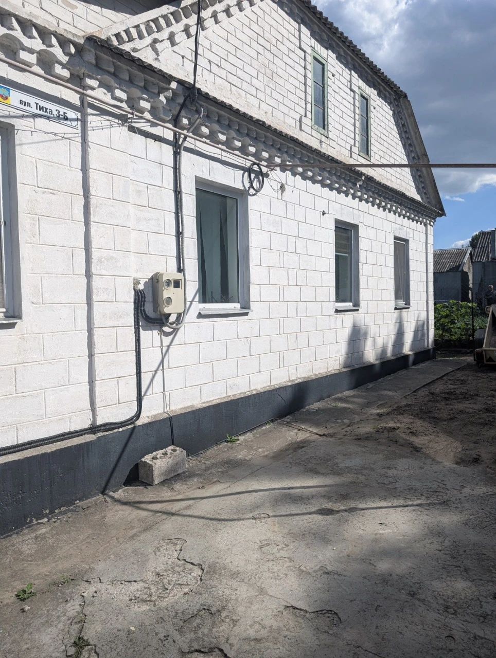 Продается просторный дом 120 м² в центре Карнауховки.
