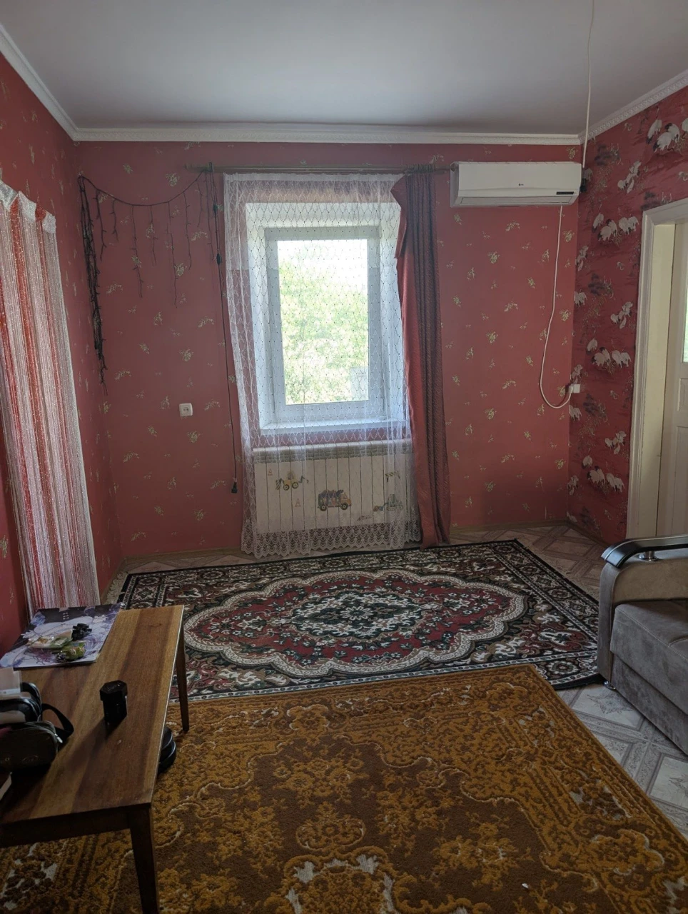 Продается просторный дом 120 м² в центре Карнауховки.