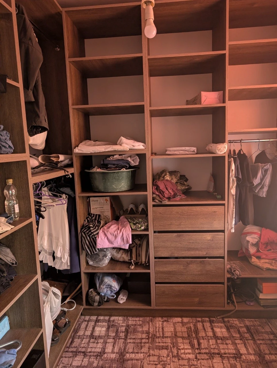 Продается просторный дом 120 м² в центре Карнауховки.