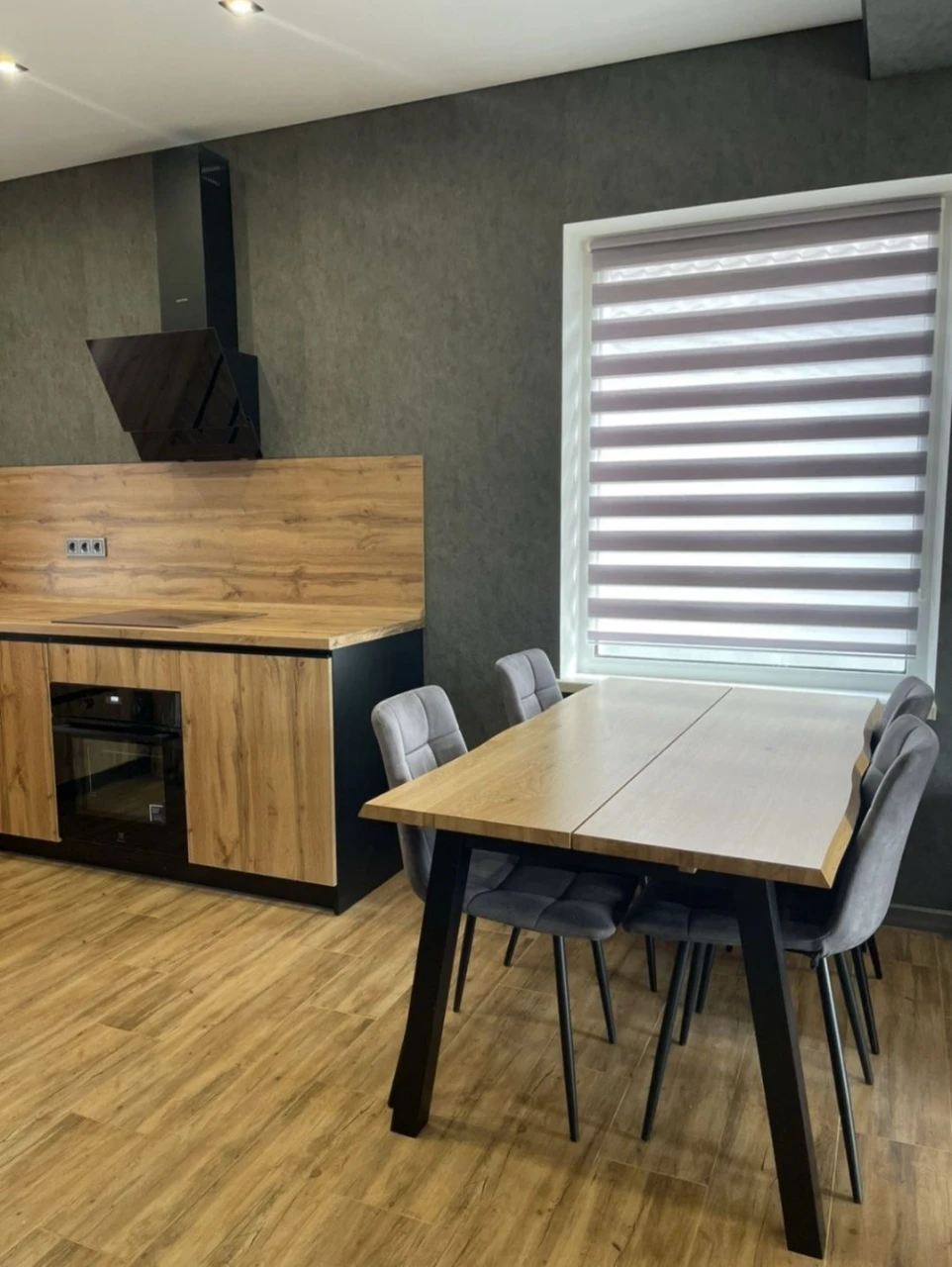 Современный Hi-Tech дом у леса в Куриловке.