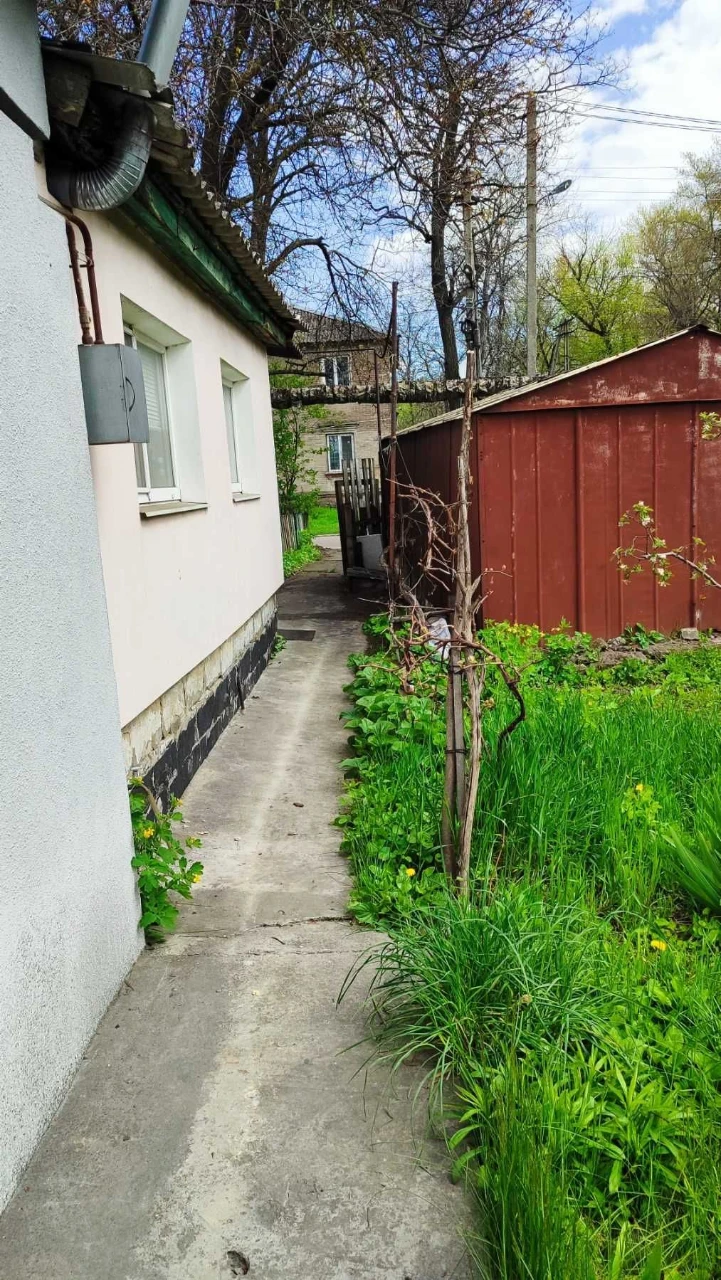 Продам частину будинку