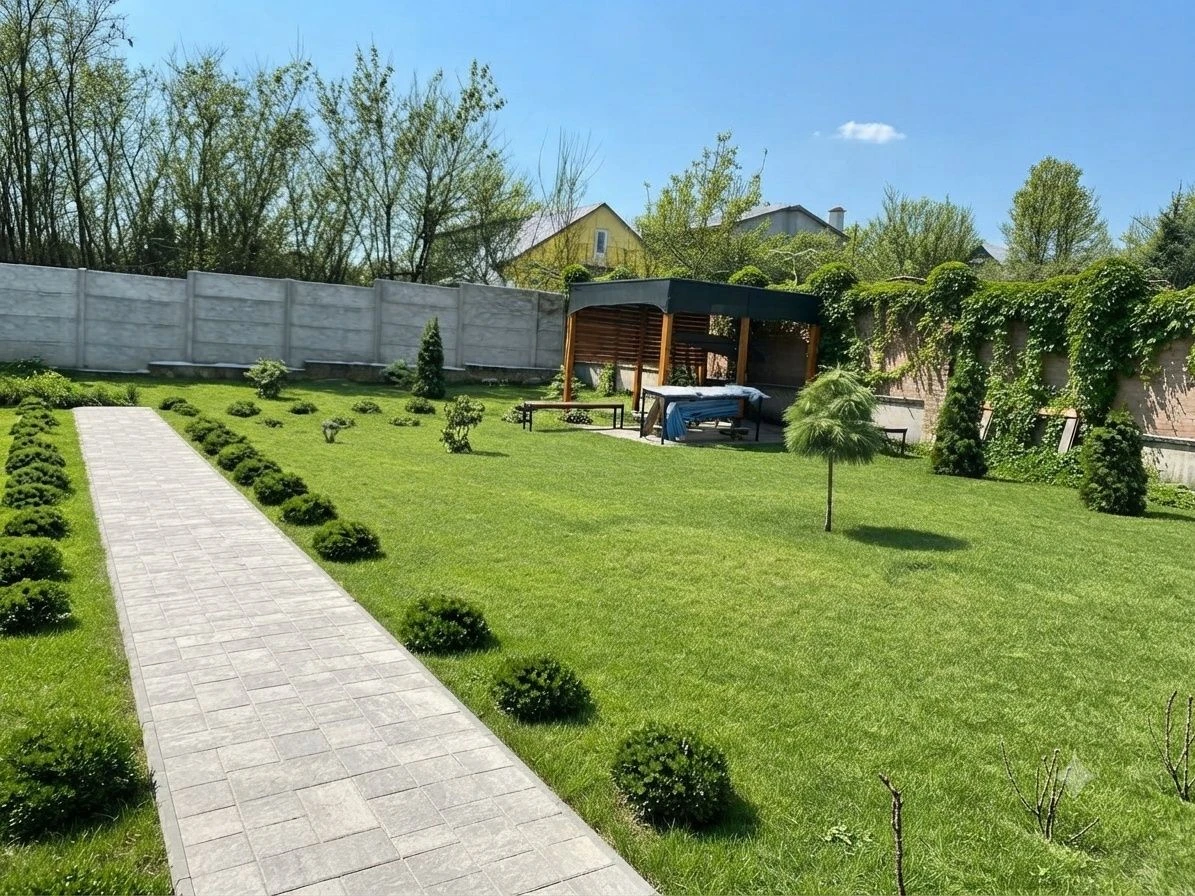 Продам просторный дом 280 м² с продуманной планировкой п. Ро