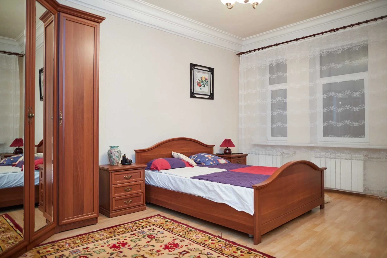 ПОТУЖНИЙ БУДИНОК 182 м² у м. Кам’янське