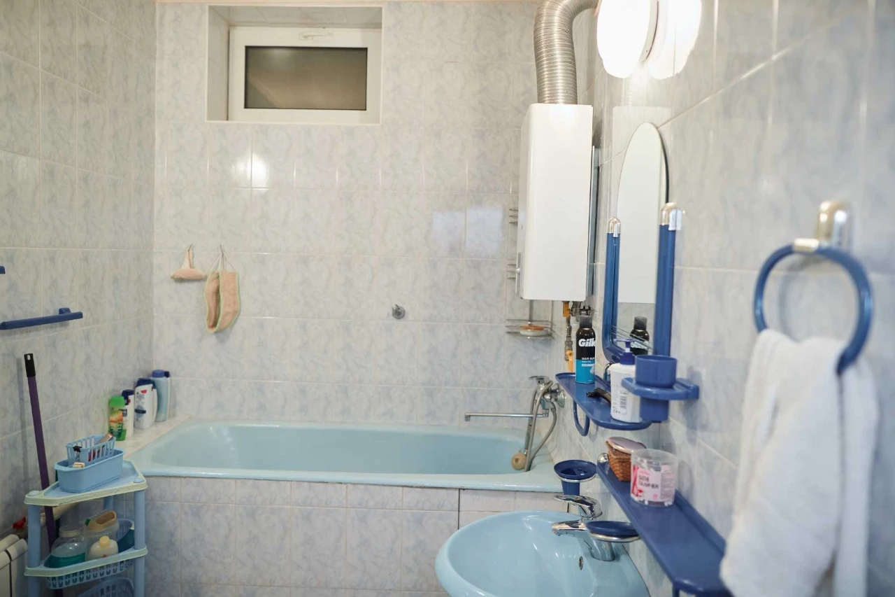ПОТУЖНИЙ БУДИНОК 182 м² у м. Кам’янське
