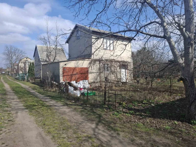 Продам дом на чайке(дачу)